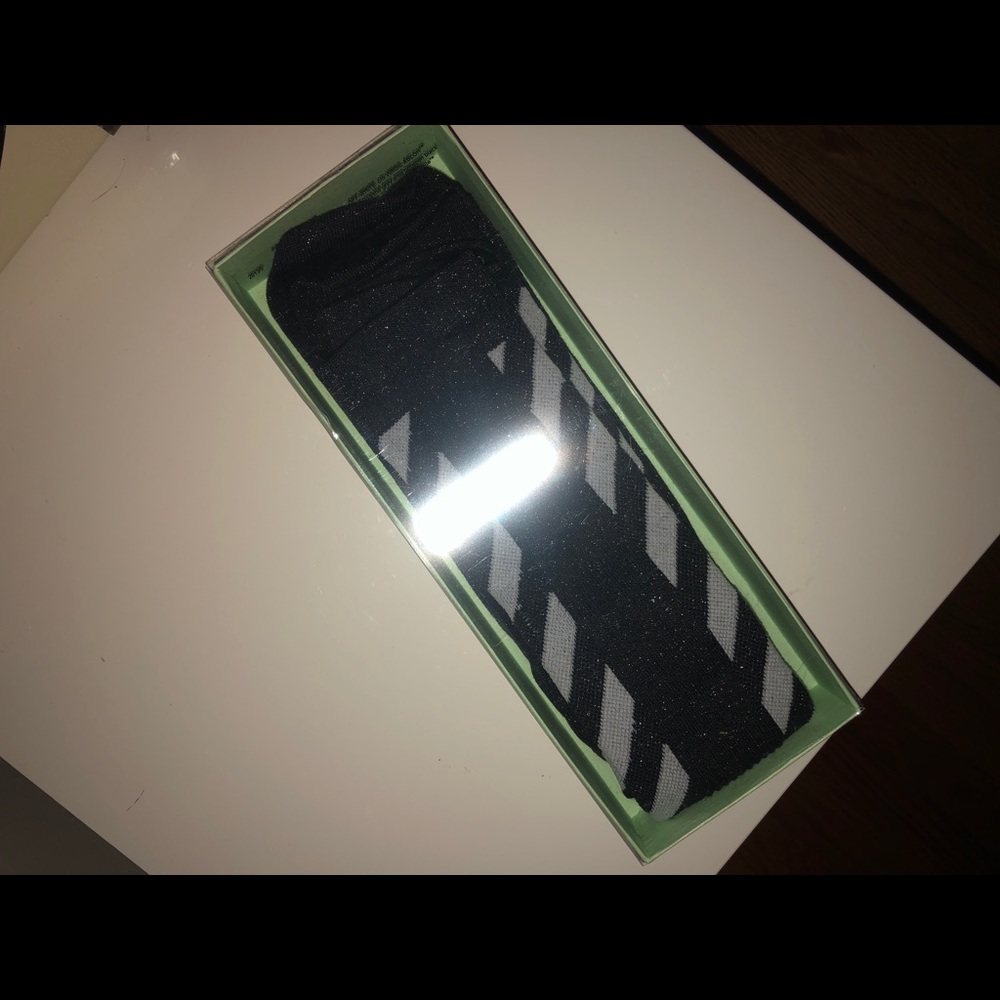 Off-white socks - Picture 6 of 7